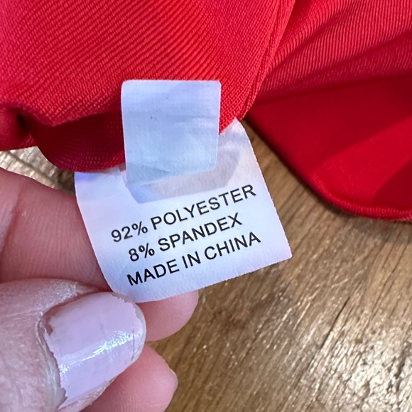 Amazon | Women’s Red Sleeveless Top - Picture 5 of 9